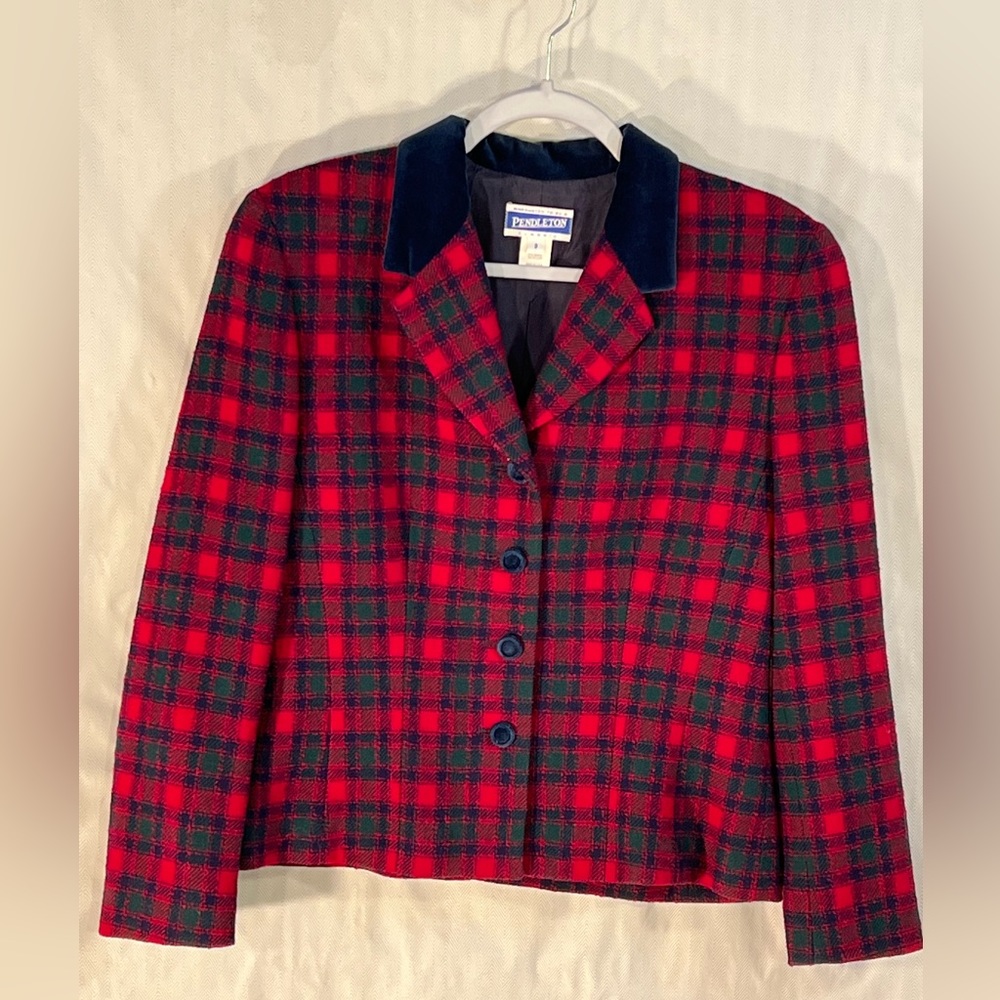 Pendleton Red Blue Green Plaid Short Blazer Blue Velvet Collar & Buttons 8
